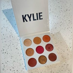 Kylie Cosmetics Burgundy Eyeshadow Palette! Gently used